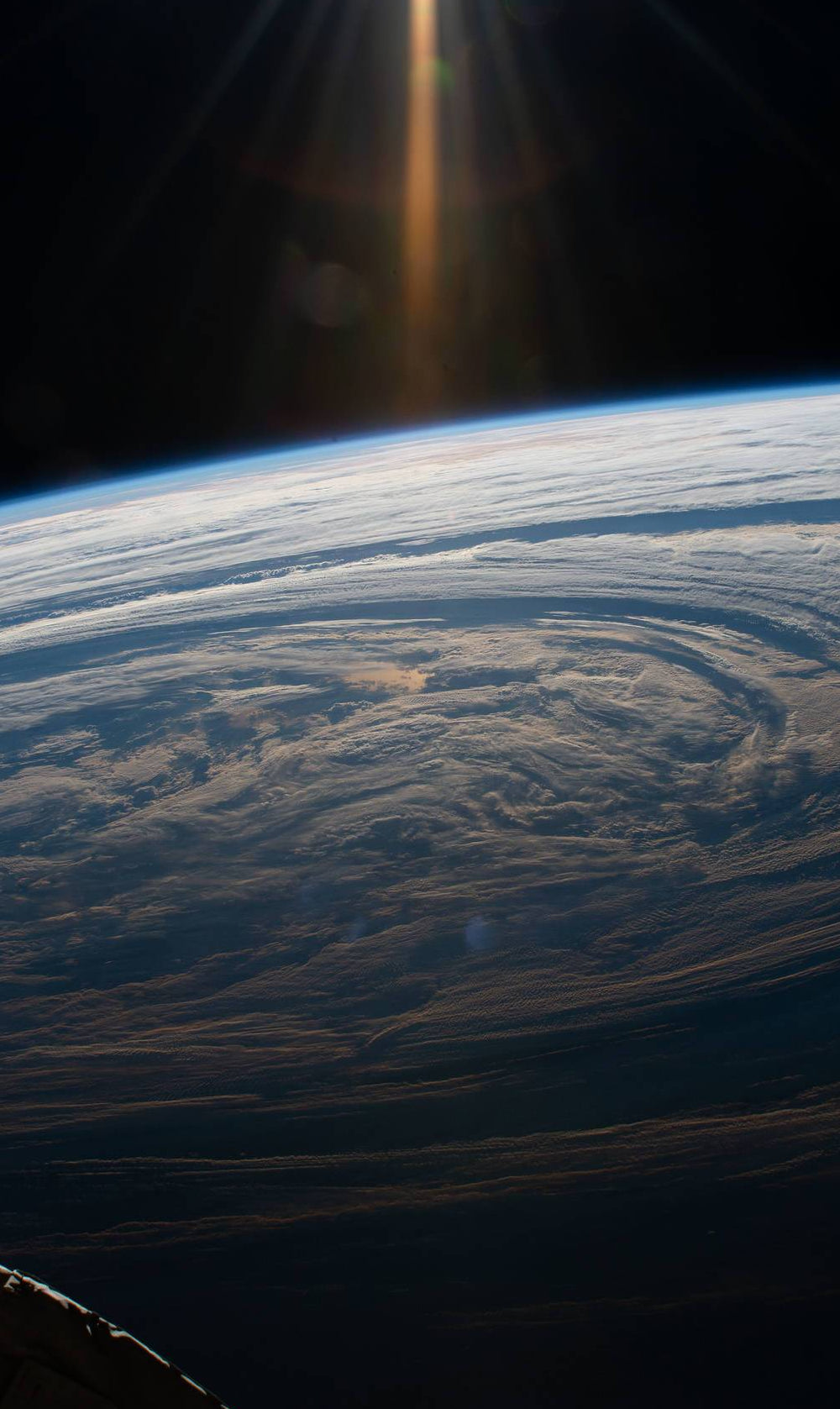 Cloud Formation in the Ocean Diamond Painting