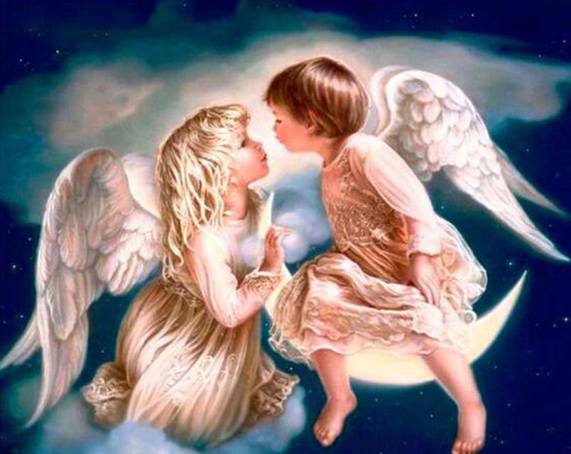Angel Kiss on Moon Diamond Painting