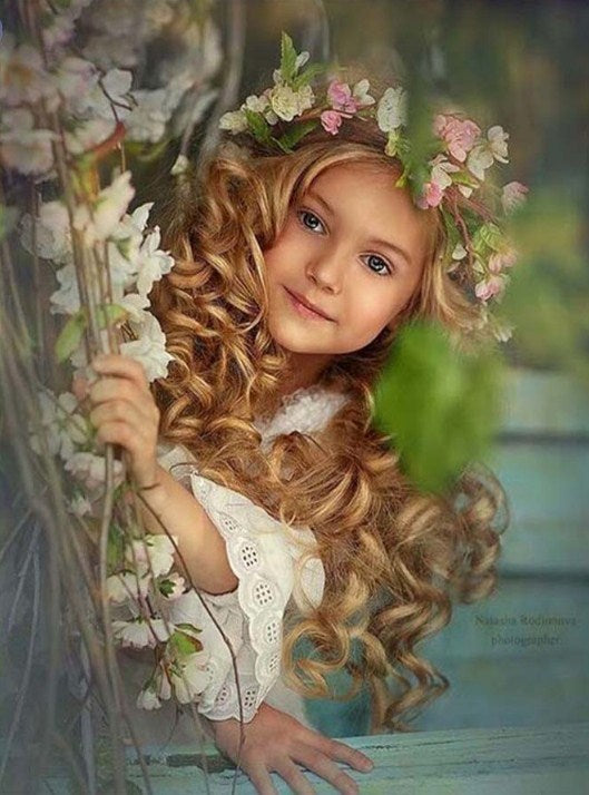 Beautiful Child with Flowers Crown Diamond Painting