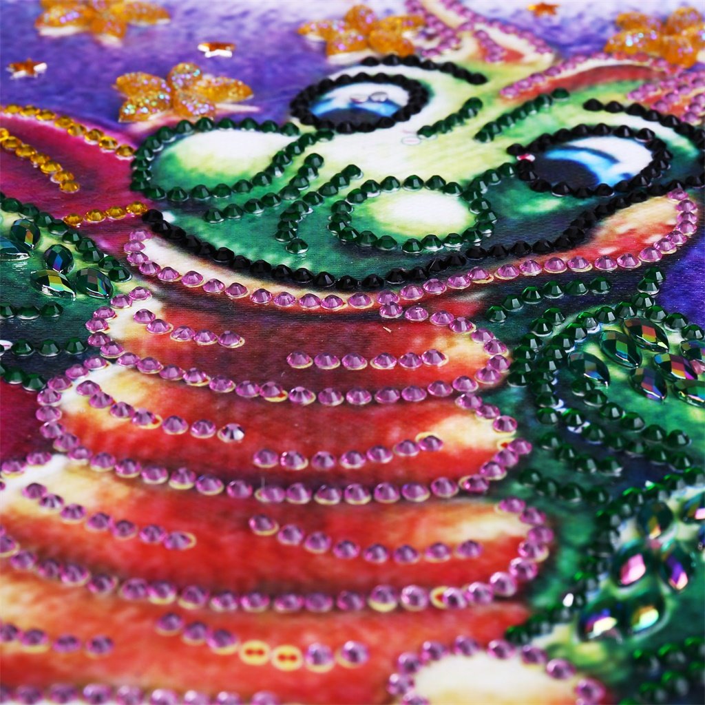 A Dragons Tea diamond painting, image 5